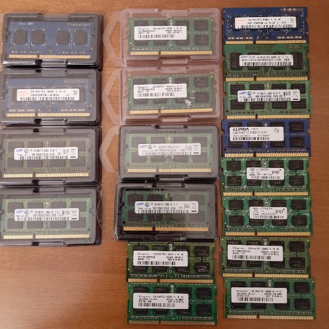 Оперативная память DDR3-2Гб-10600S -15шт., DDR3-1Гб-3шт.