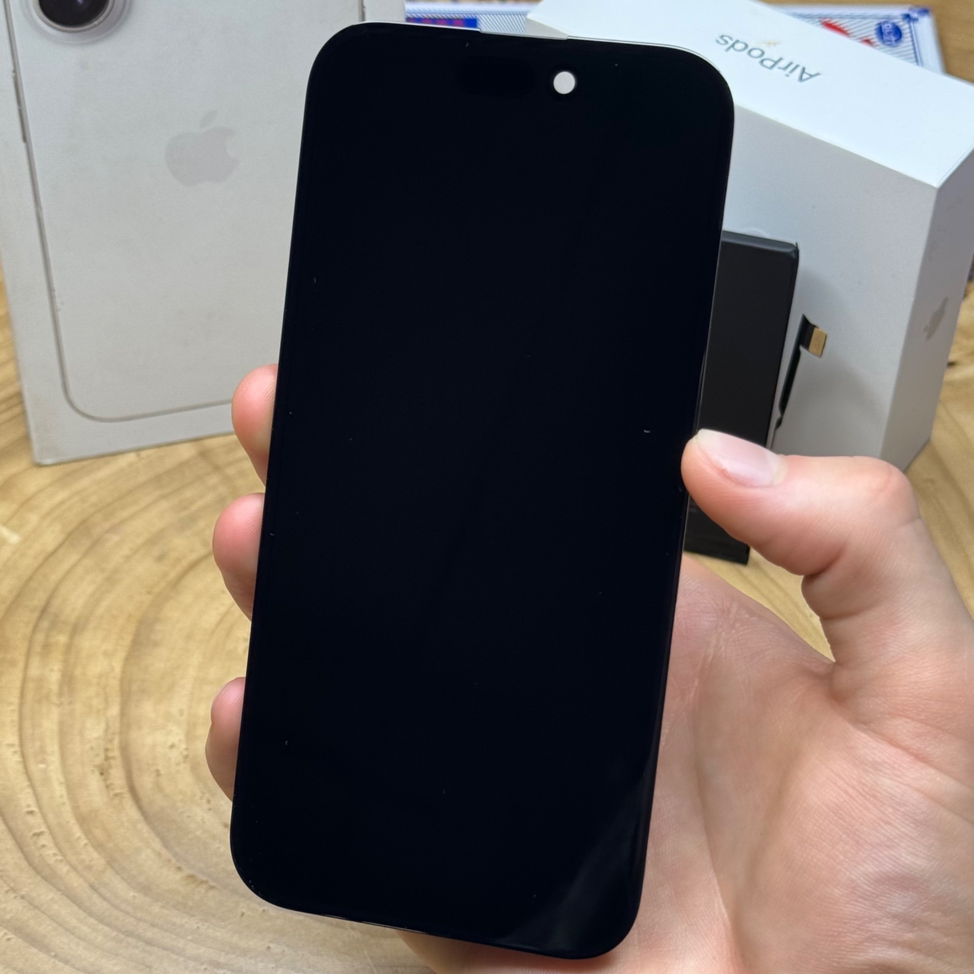 Снятый Оригинал Дисплей iphone 16 (A3287)