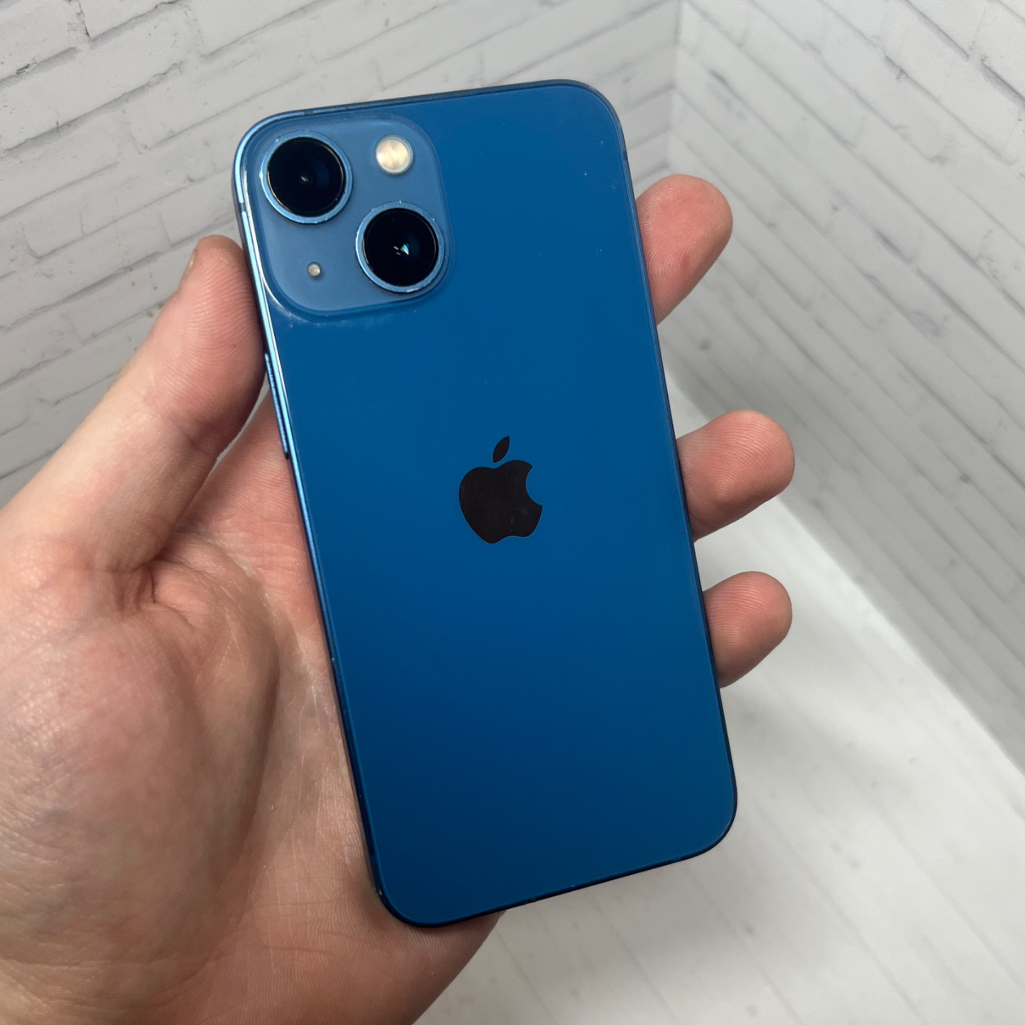 Корпус iPhone 13 mini со шлейфами (Cнятый оригинал)