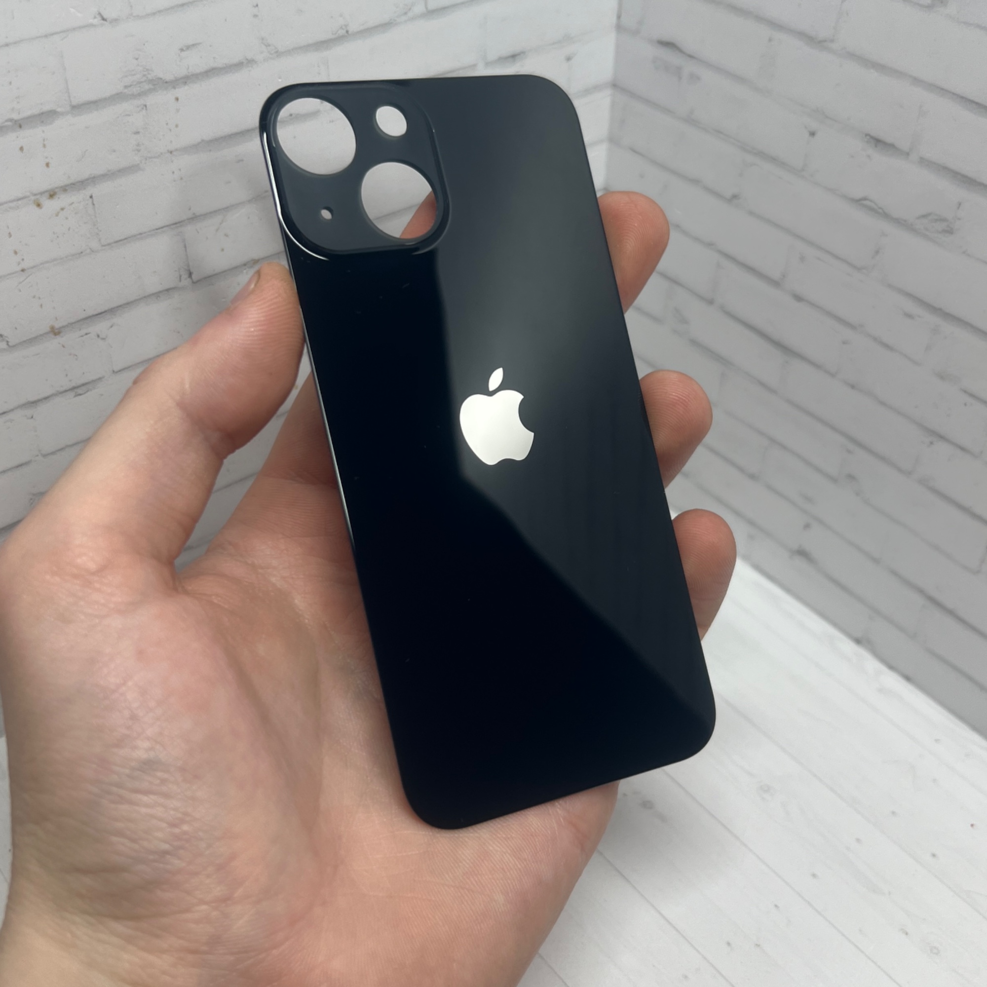 Крышка iPhone 13 mini