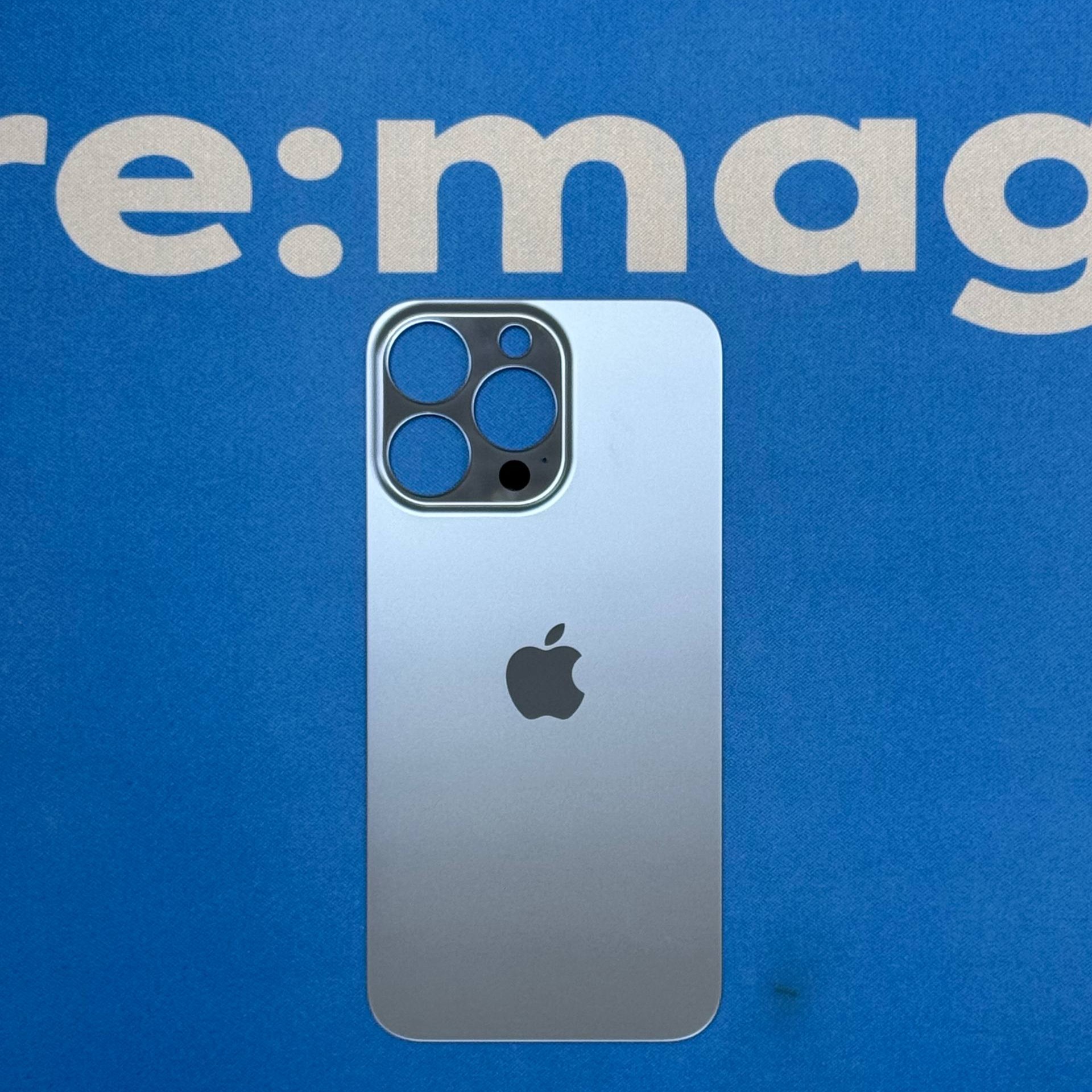 Заднее стекло iPhone 13 Pro Голубое (широкий вырез)