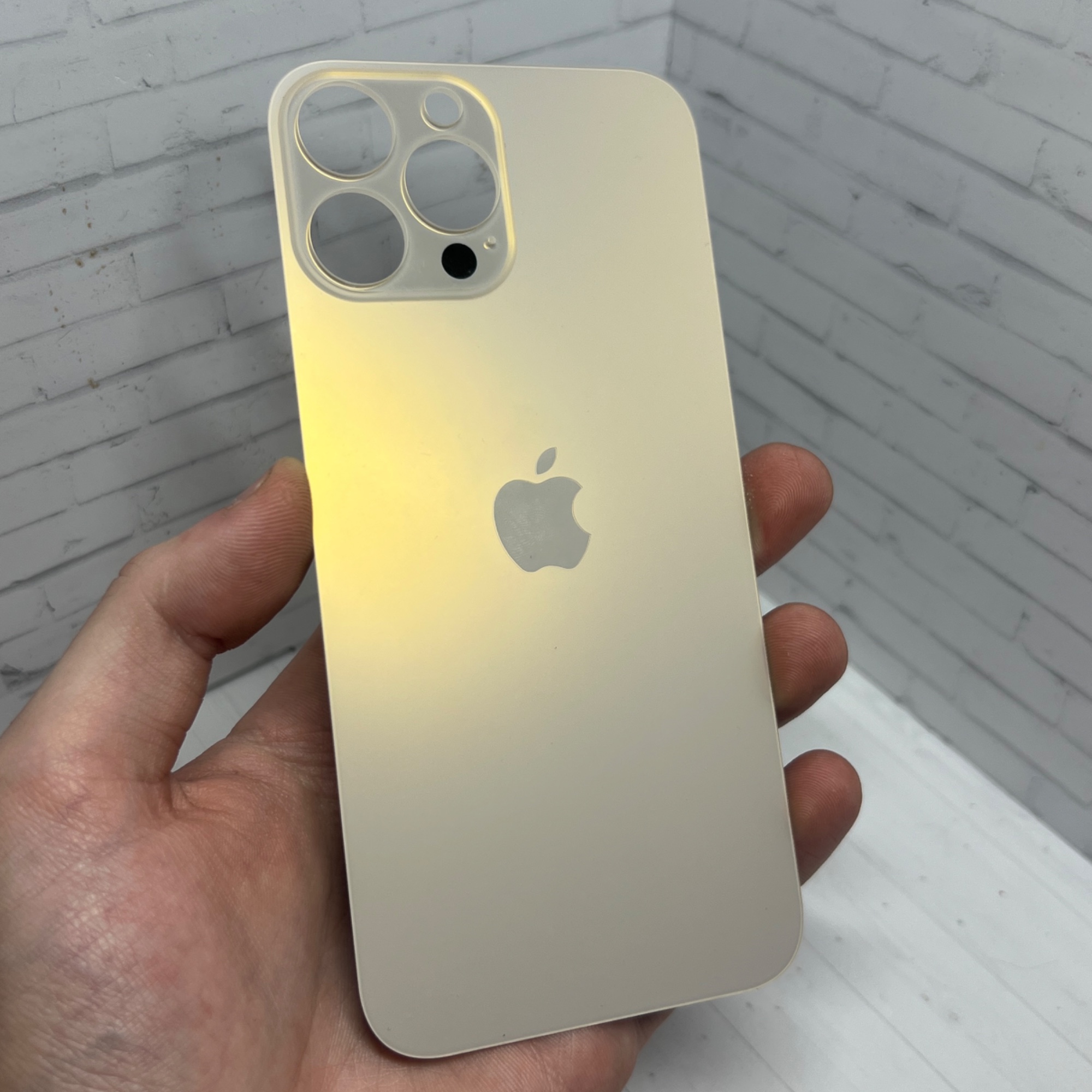Крышка iPhone 13 Pro Max