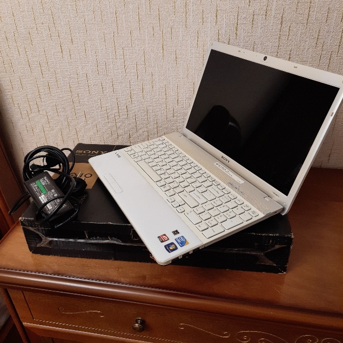 Ноутбук SonyVaio PCG 71211V i5-520m, SSD-256Гб, ЖД-500Гб, Wi-Fi, ОЗУ8Гб