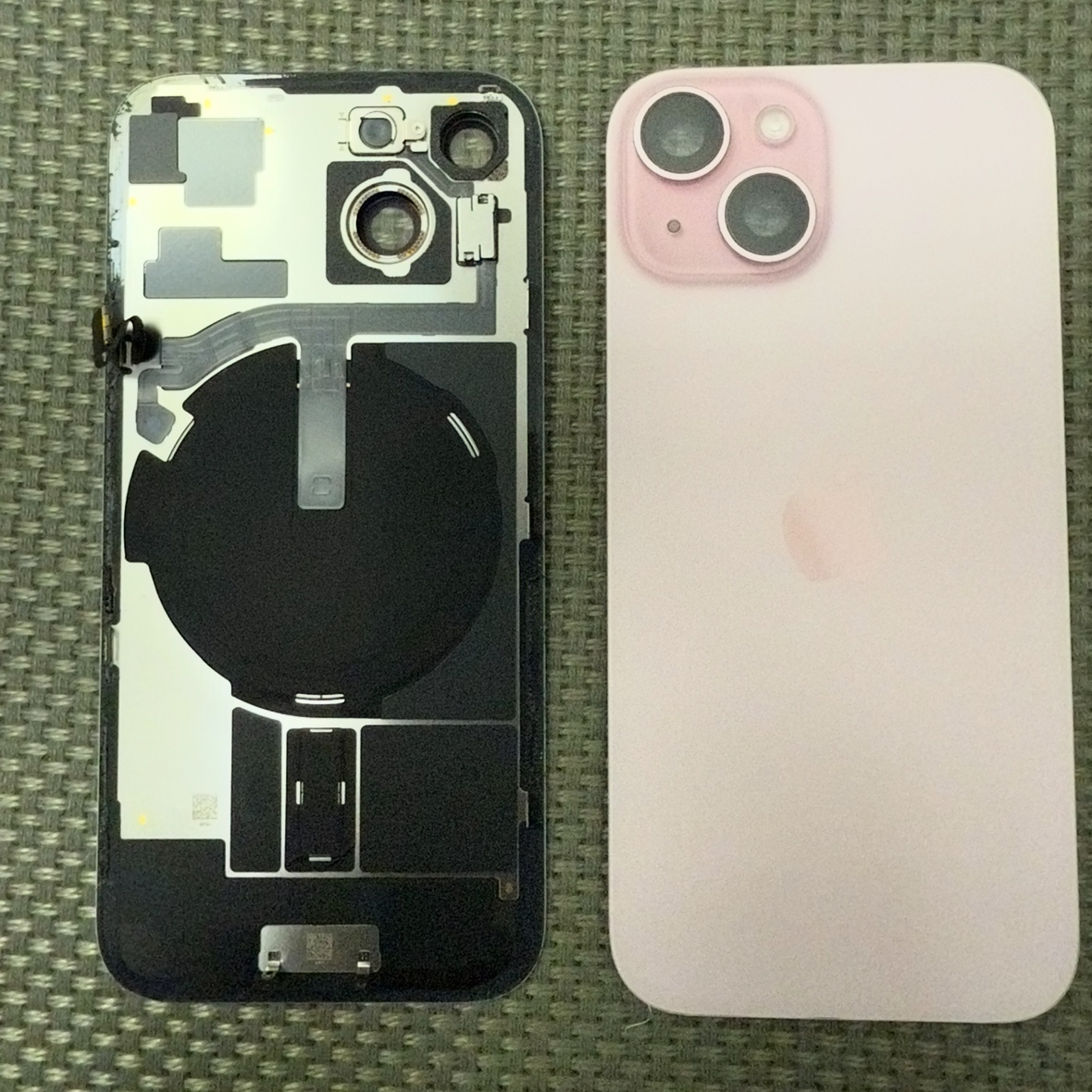 Задняя крышка для Apple iPhone 15 Orig100