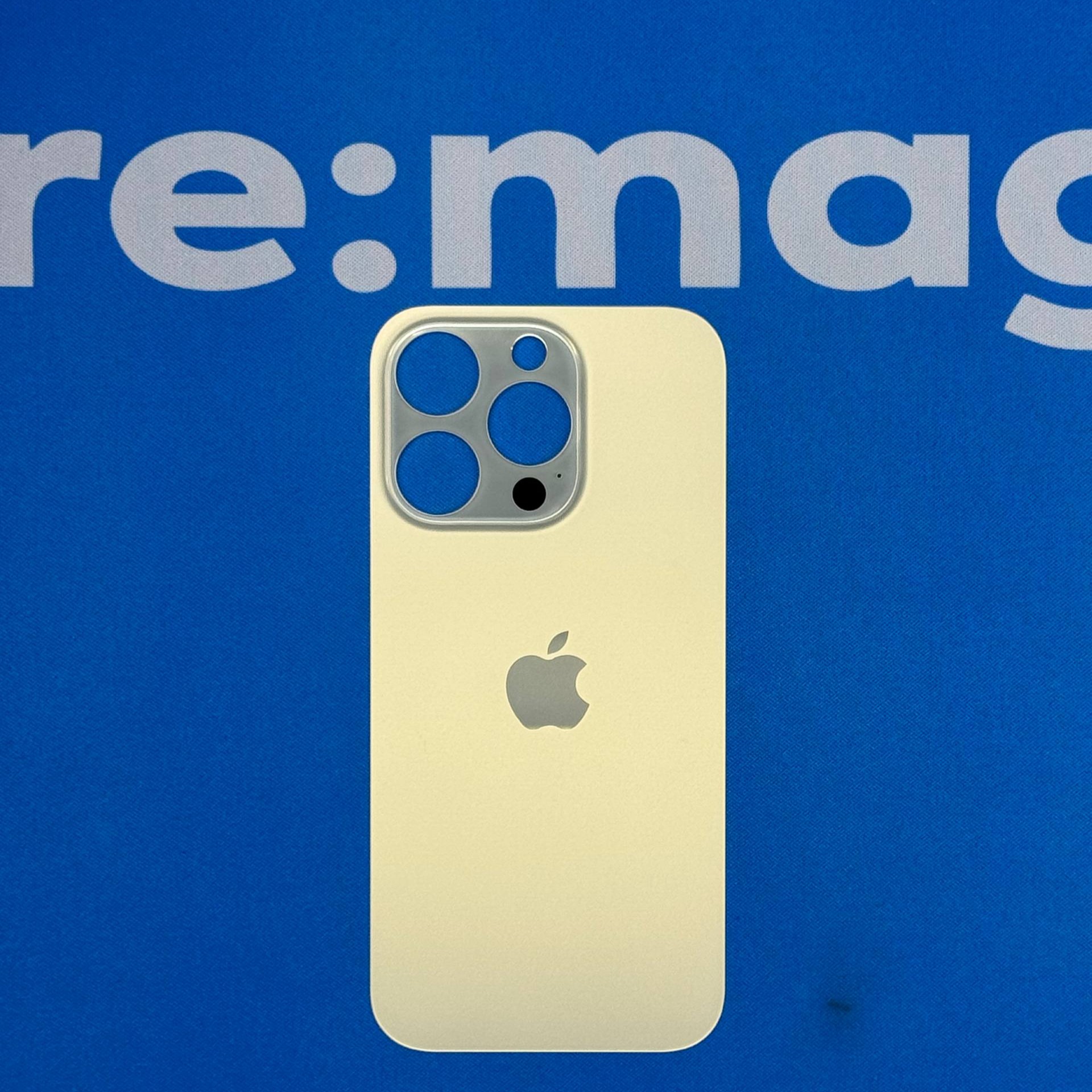 Заднее стекло iPhone 14 Pro Золотое (широкий вырез)