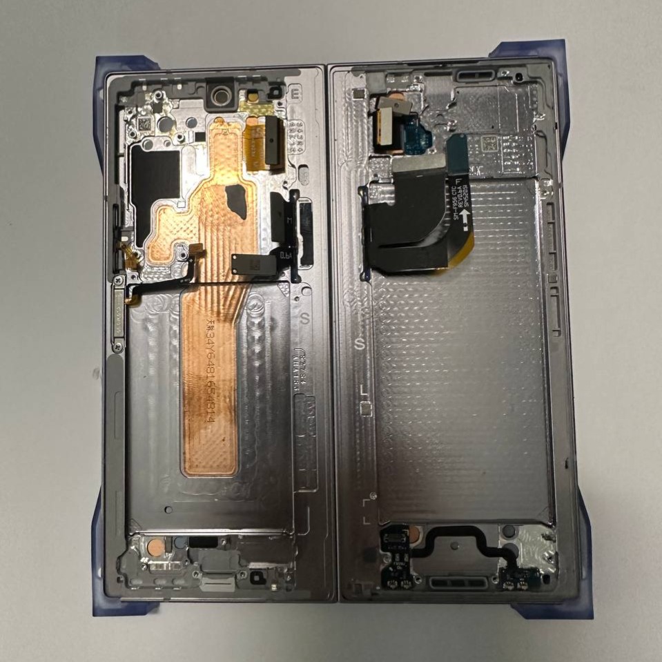 Дисплей внутренний Samsung Galaxy Z Fold 6 F956 серый ORIG 100% (SP)