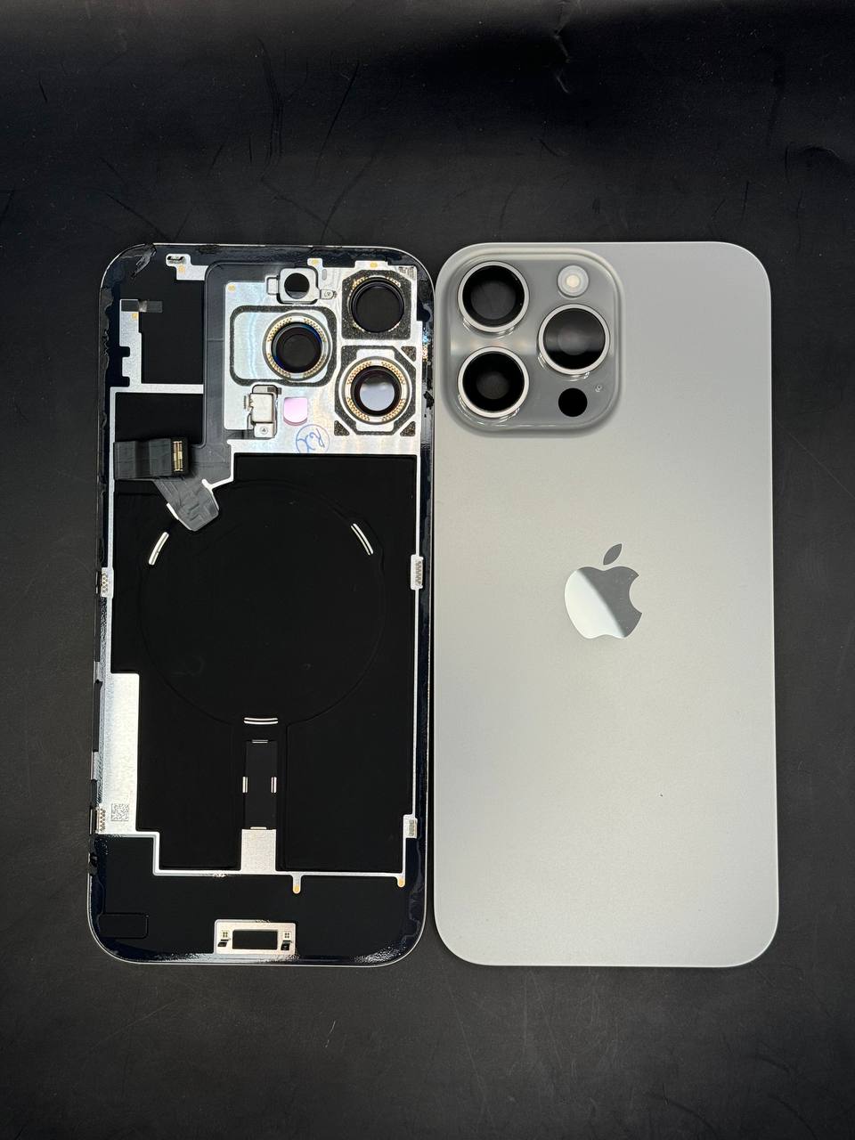 Заднее стекло в сборе iPhone 16 Pro Max original (Natural Titanium)