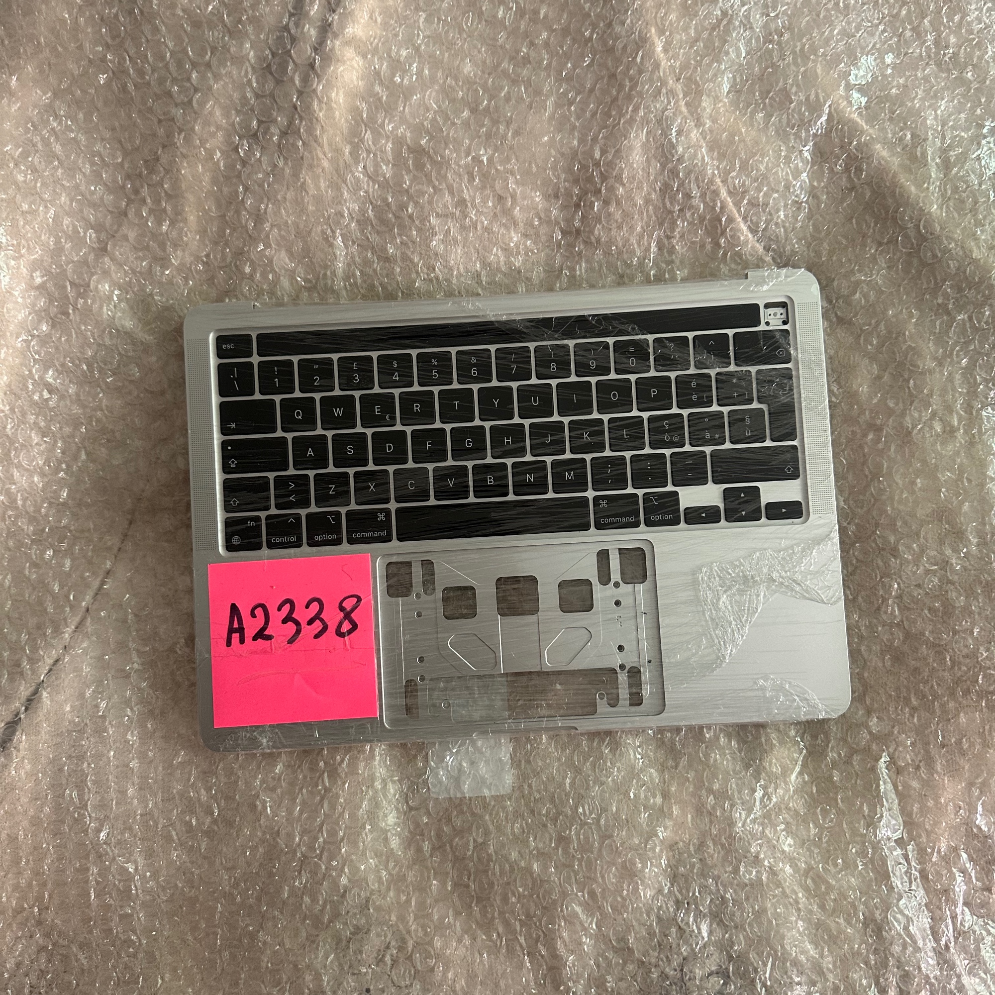 Топкейс с клавиатурой для MacBook Pro Retina 13" A2338