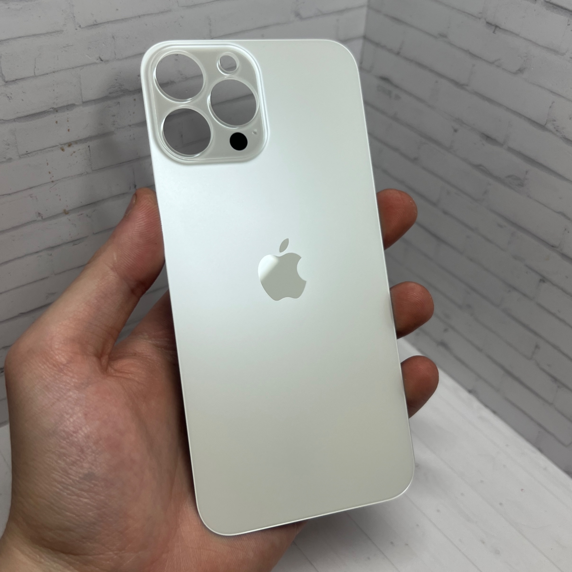 Крышка iPhone 13 Pro Max