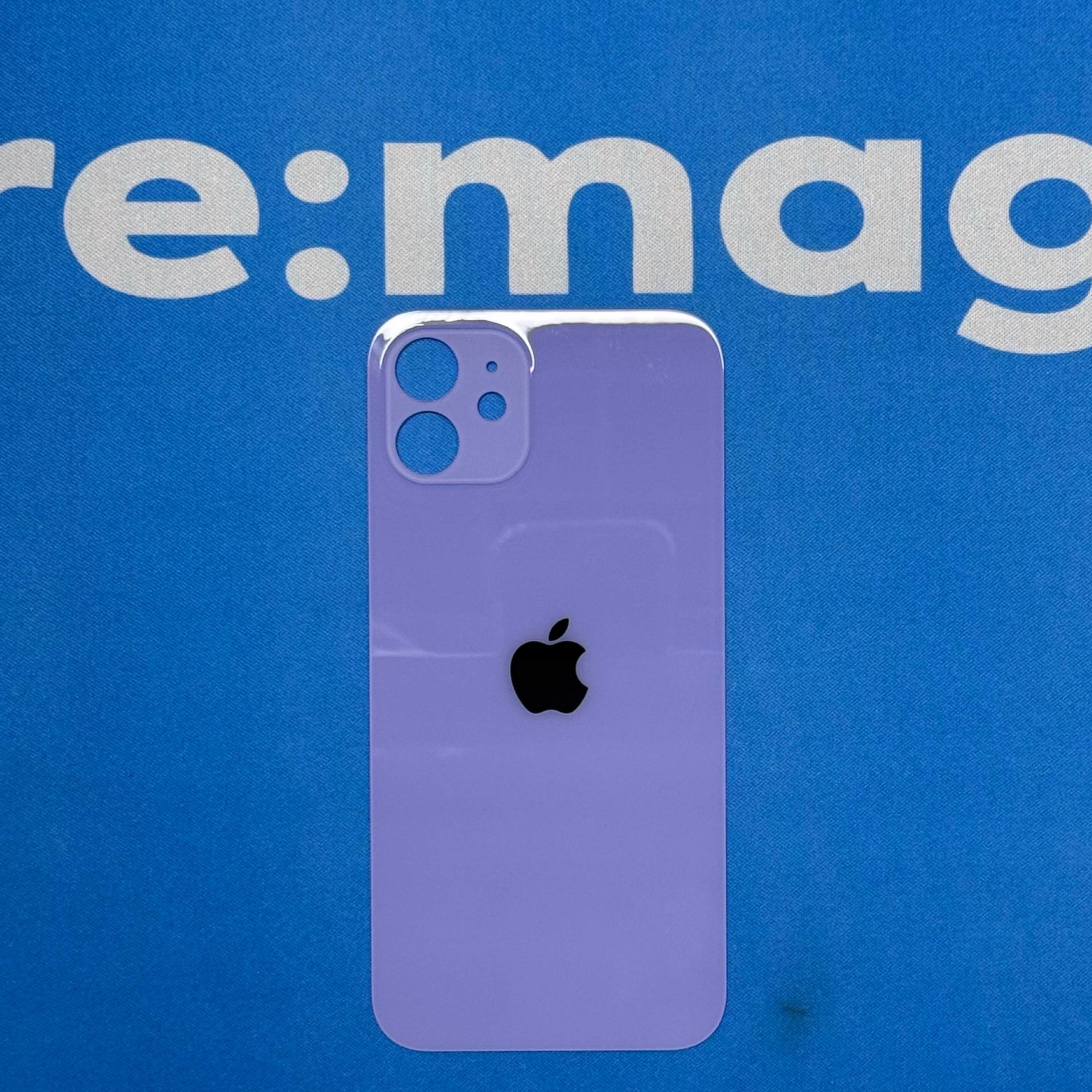 Заднее стекло iPhone 12 Фиолетовое (широкий вырез)