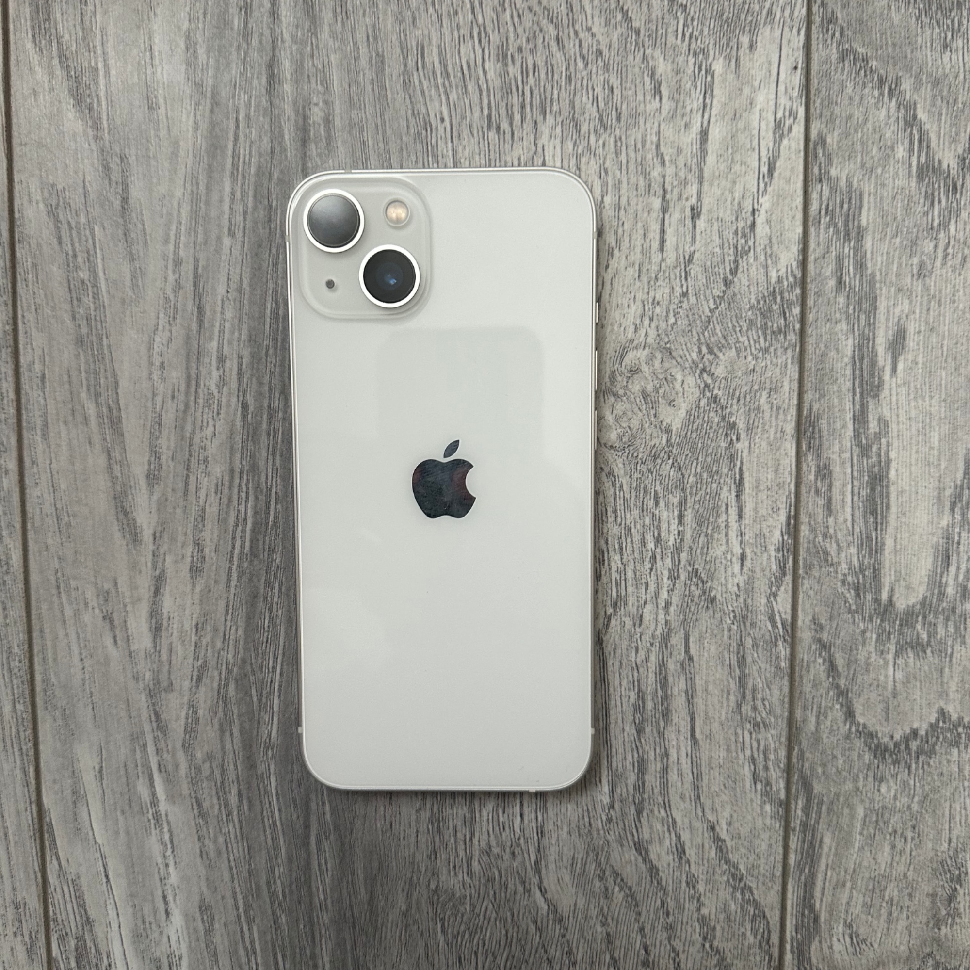 Корпус для Apple iPhone 13 (белый)