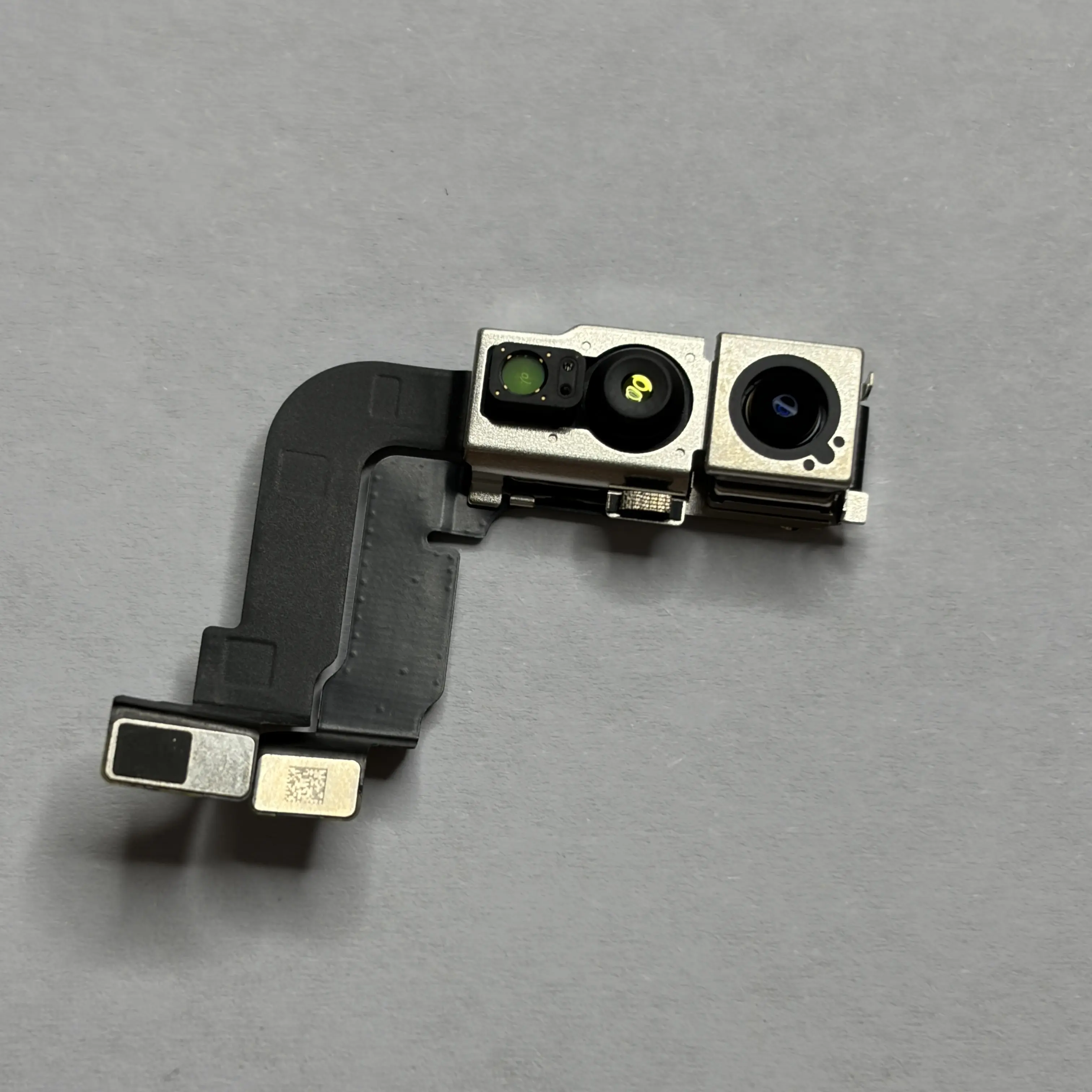 Передняя (фронтальная) камера iPhone 15 Pro оригинал