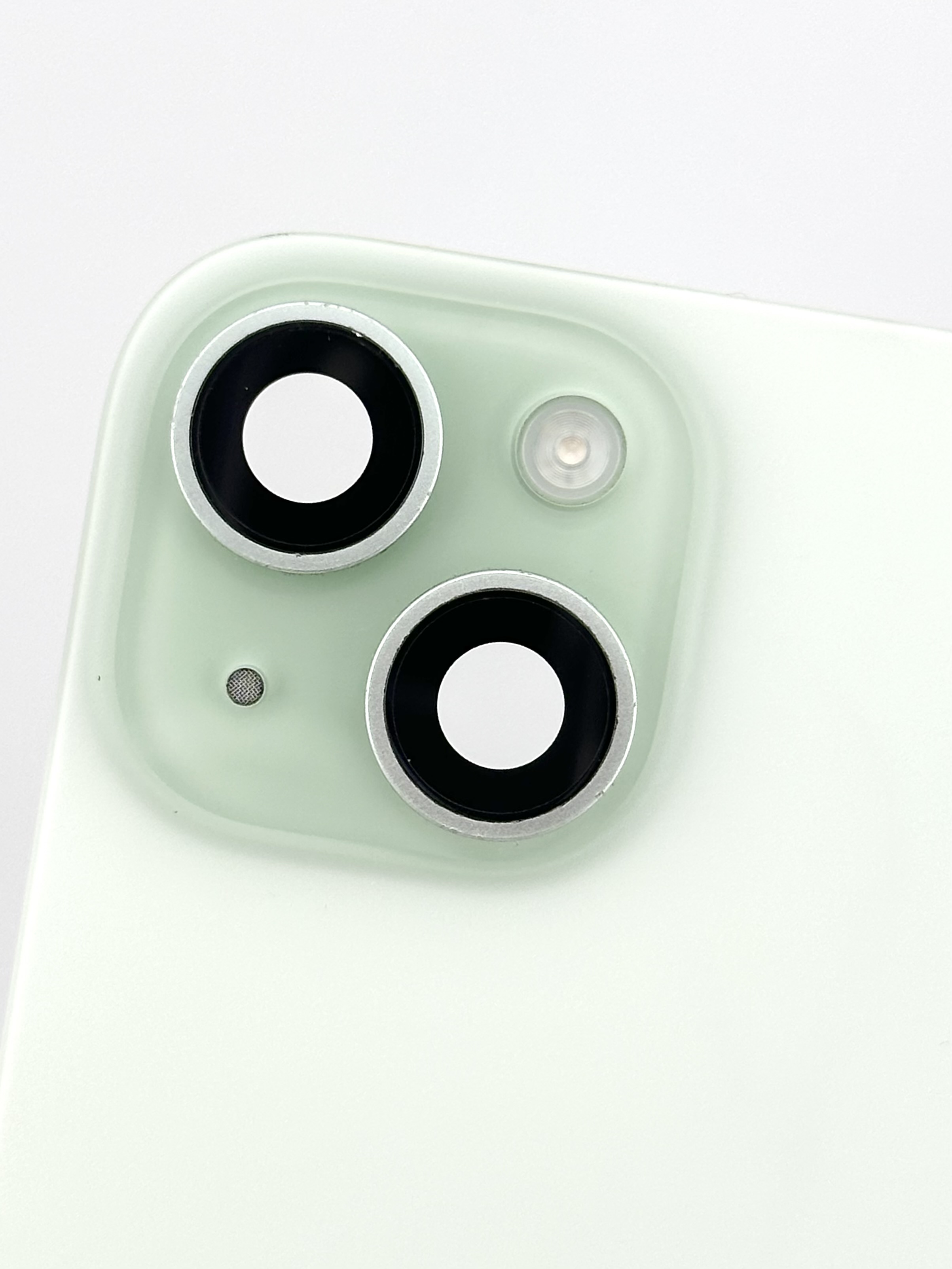 Оригинальная задняя крышка для iPhone 15 Plus (Зелёная) - Снятая с устройства
